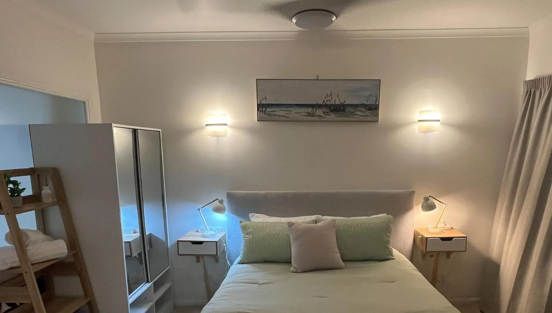 Tropical Apartment Cairns