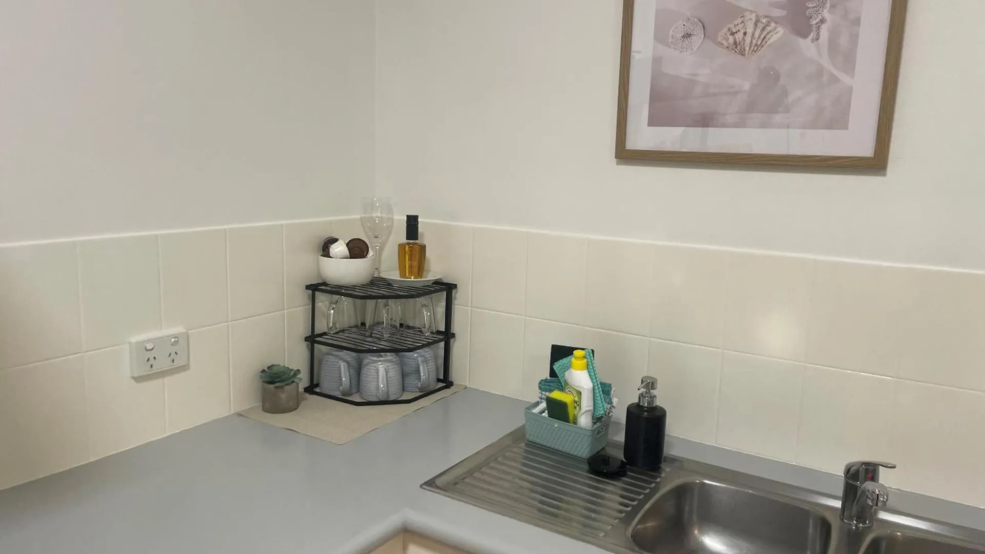 Tropical Apartment Cairns