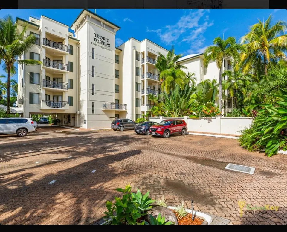 Tropical Apartment Cairns Australia
