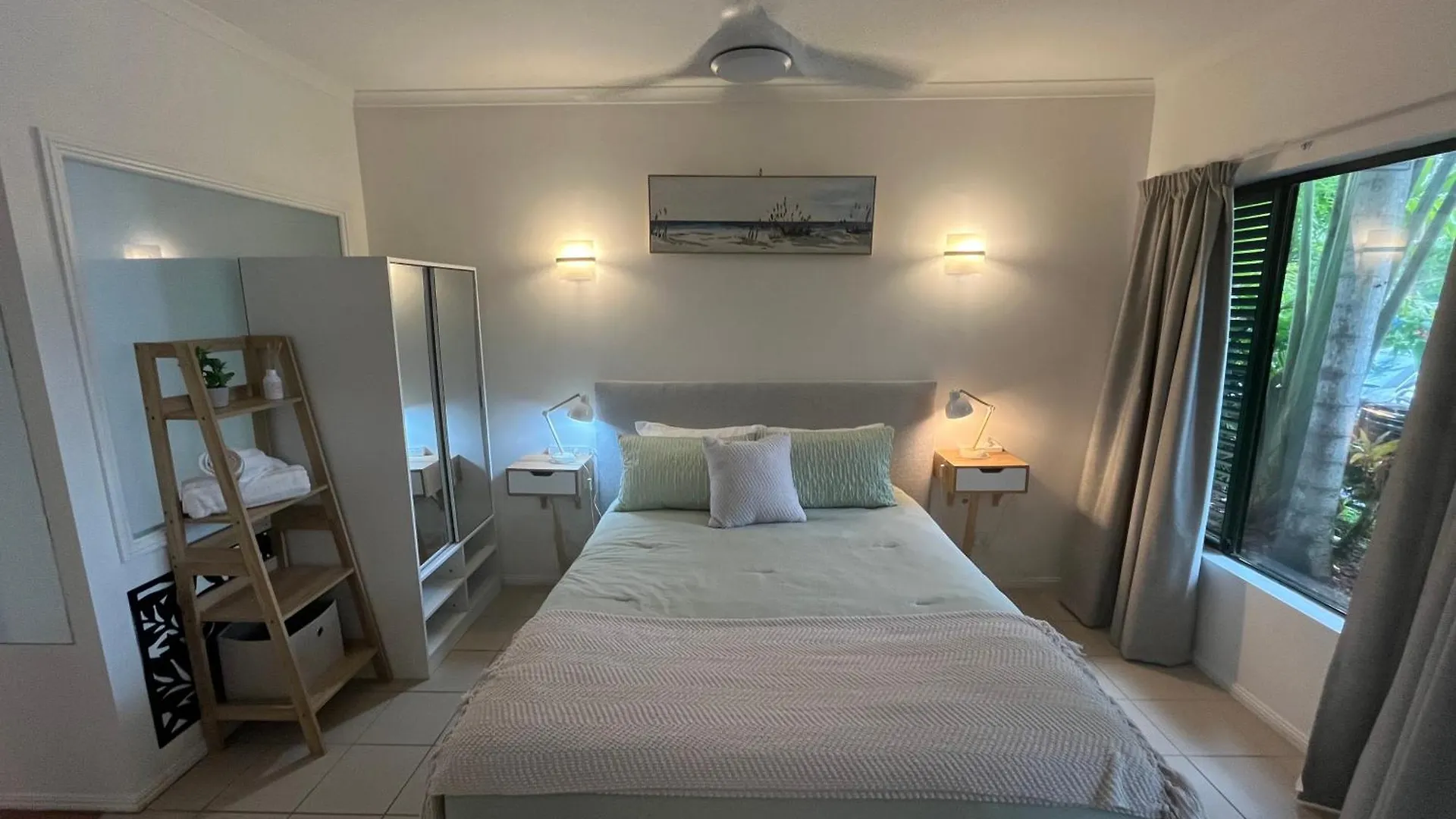 Tropical Apartment Cairns